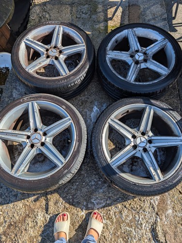 Mercedes amg alloy wheels - 19",